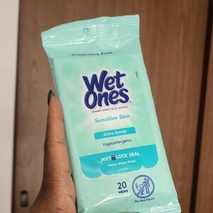 Sensitive Skin Hand and Face Wipes - Green